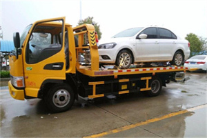 杞县附近拖车救援24小时服务热线